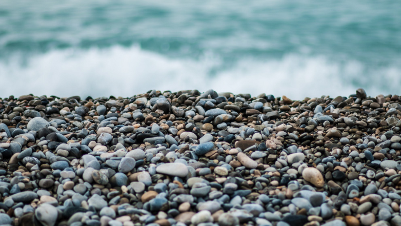 В Каспийском море появился новый остров: ученые бьют тревогу В Каспийском море обнаружен новый остров, возни...