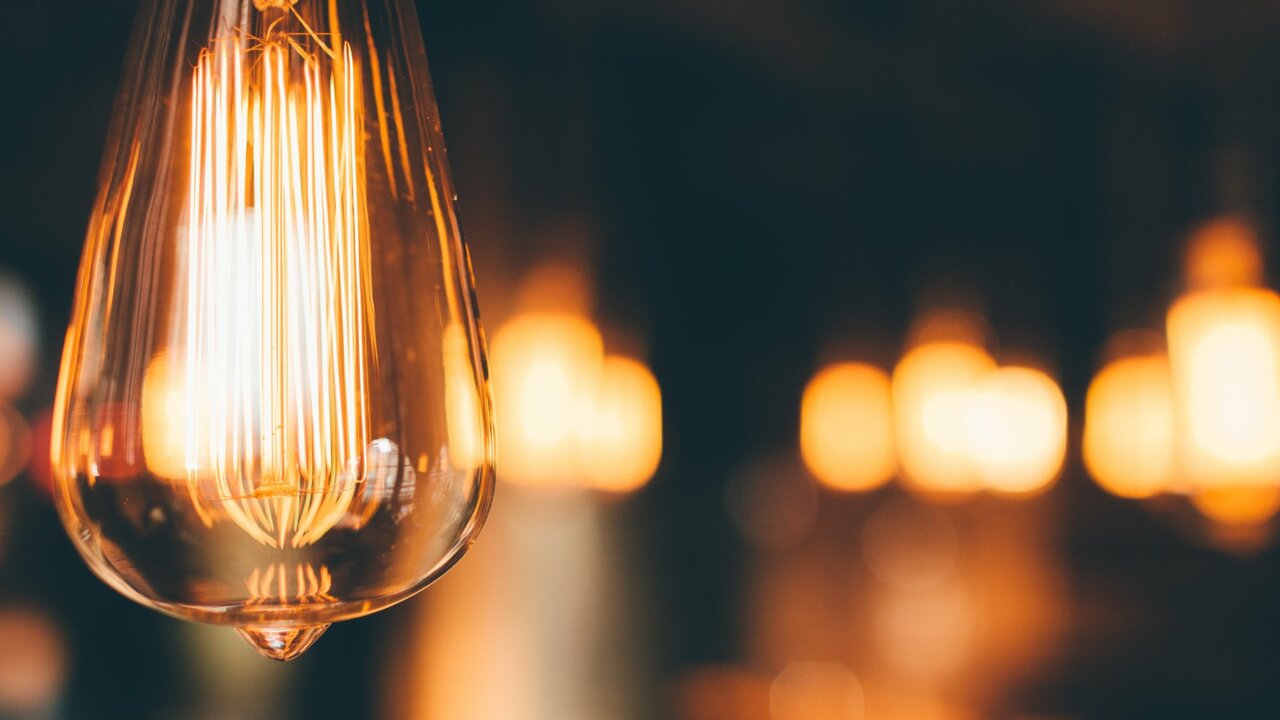 В Карелии ожидаются отключения электричества Жителям нескольких населенных пунктов в Карелии...