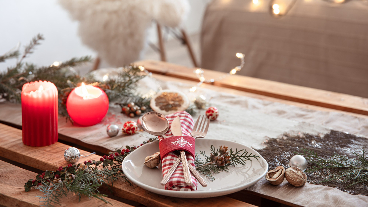 Забудьте про сжигание бумажек в шампанском: этот способ загадывания желаний работает на Новый год Традиционный ритуал сжигания записки с желанием...