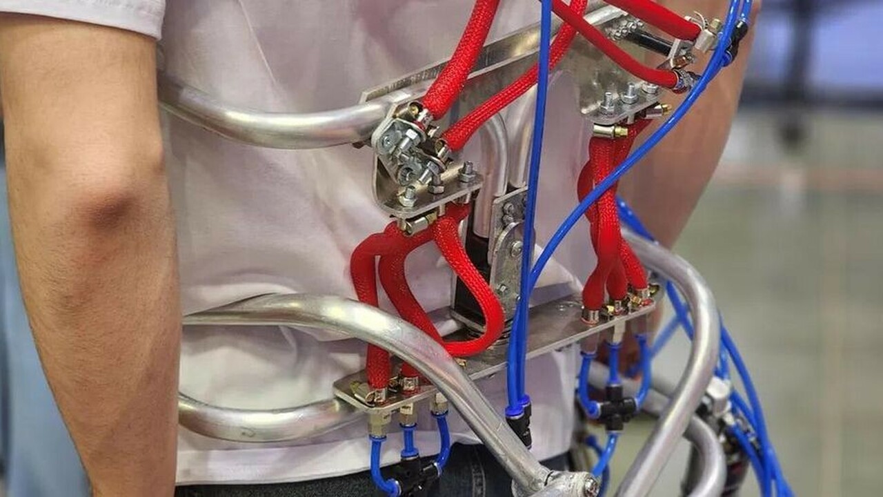 Школьники Подмосковья представили экзоскелет и AR-приложение на фестивале «Кванториада 2026» В Королеве на базе техникума имени С. П. Короле...