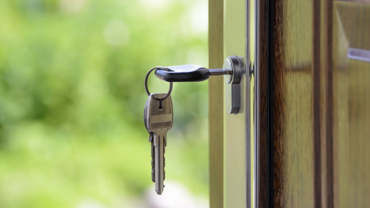 «Ъ»: из-за «дела Долиной» рынком вторичного жилья может заняться МВД Инициатива возникла на фоне растущего числа суд...