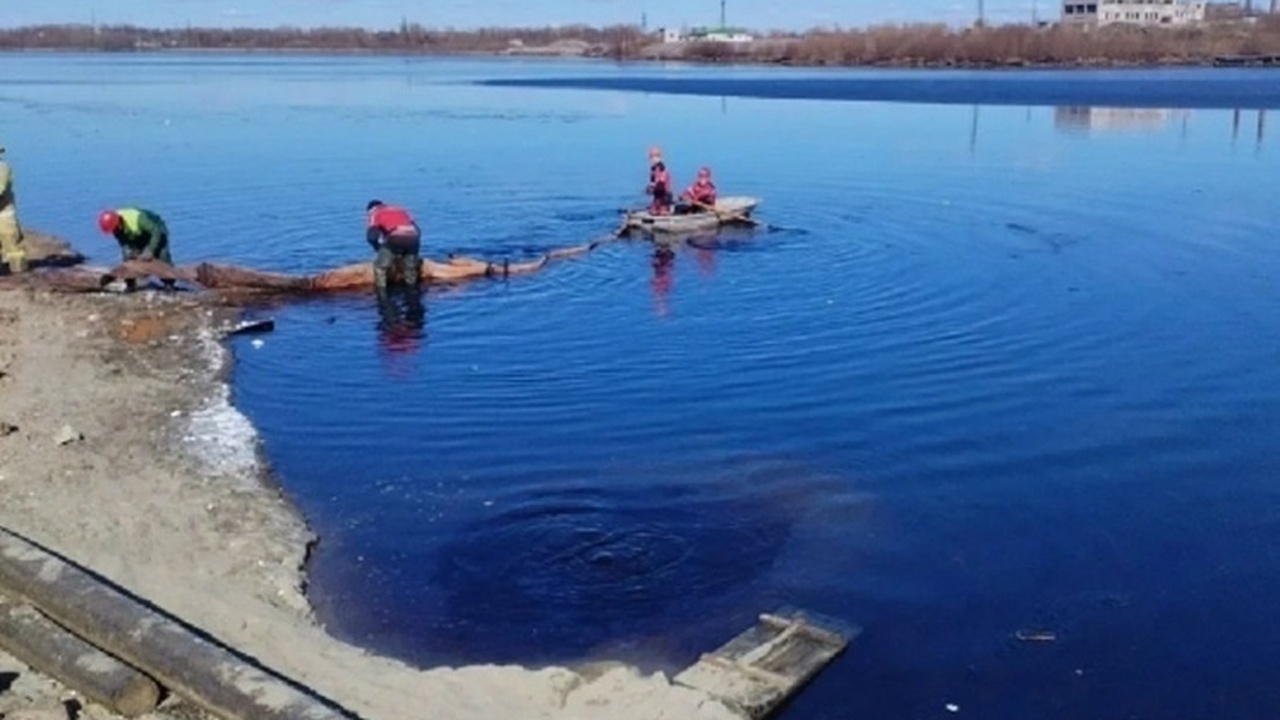 Анализ воды в Выгозере показал отсутствие масла за пределами ограждений По результатам исследований, проведённых 5 апре...