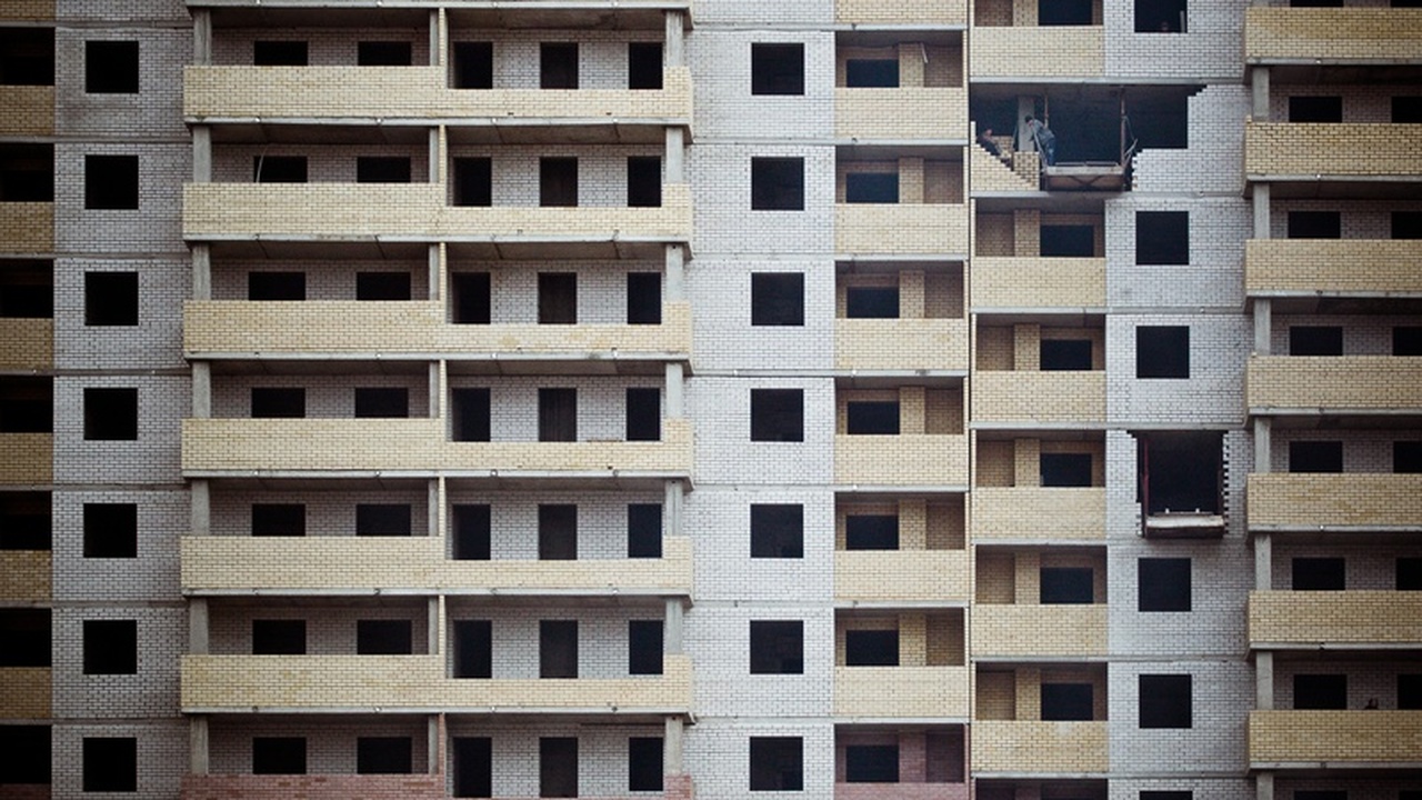 Пять тревожных сигналов, что ваша квартира скоро потеряет в цене Стоимость недвижимости может снижаться не тольк...