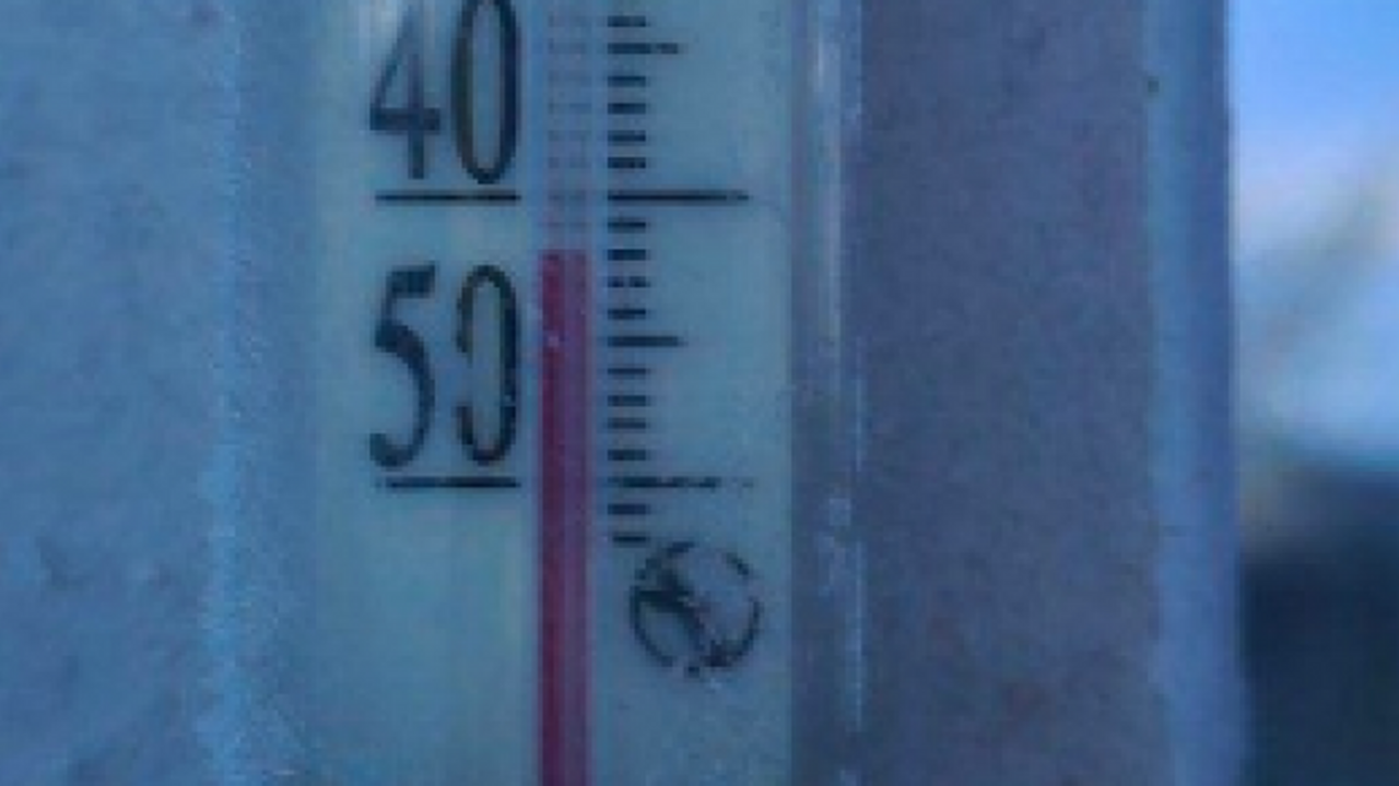 В районе Петрозаводска, в поселке Соломенное, 1...