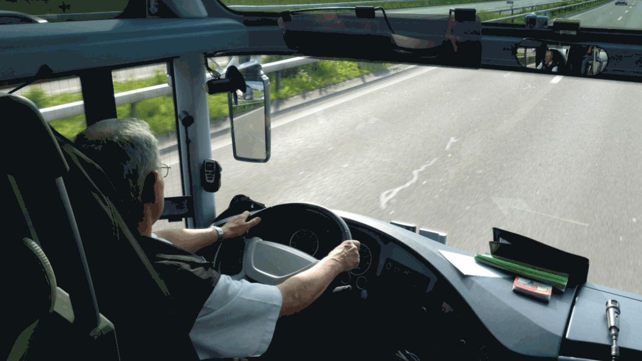 Новогодняя поездка в Астану для группы туристов...