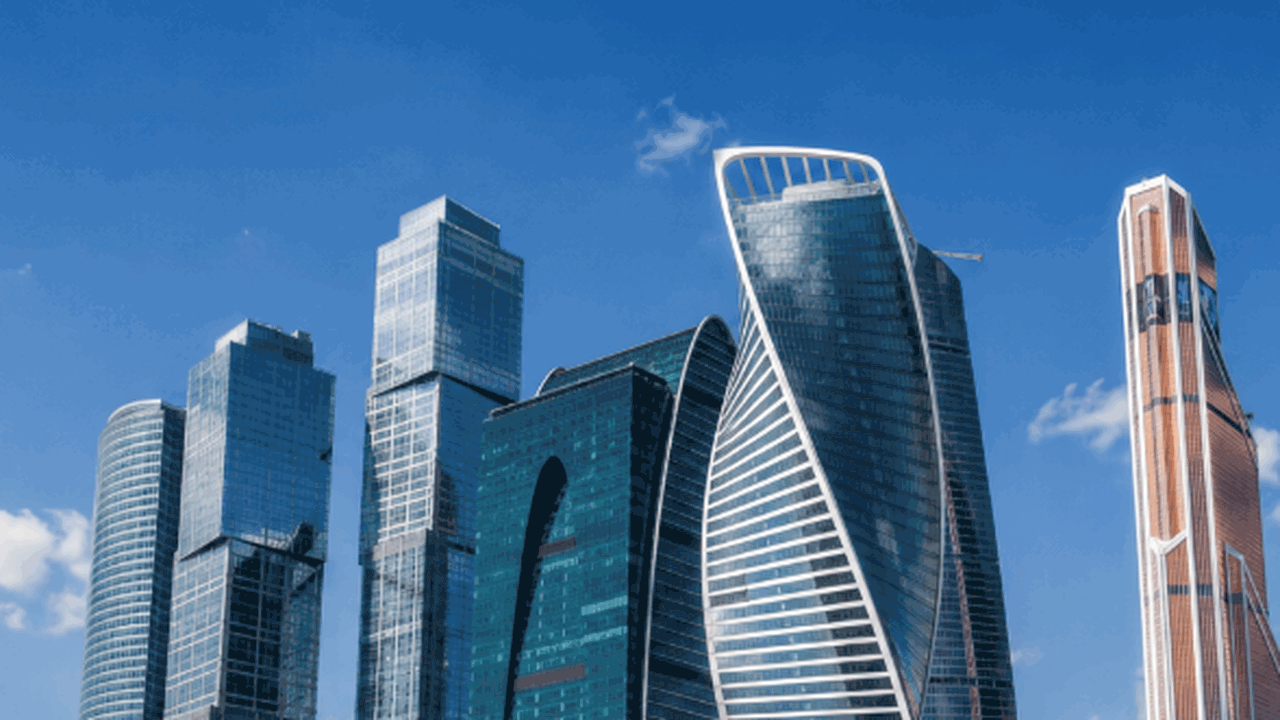 Москвичи продают квартиры в центре и переезжают...