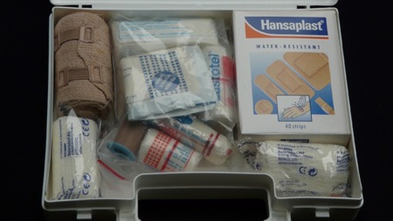 Аптечка в авто: когда инспектор ГИБДД не вправе требовать ее показать Многие водители сталкиваются с ситуацией, когда...