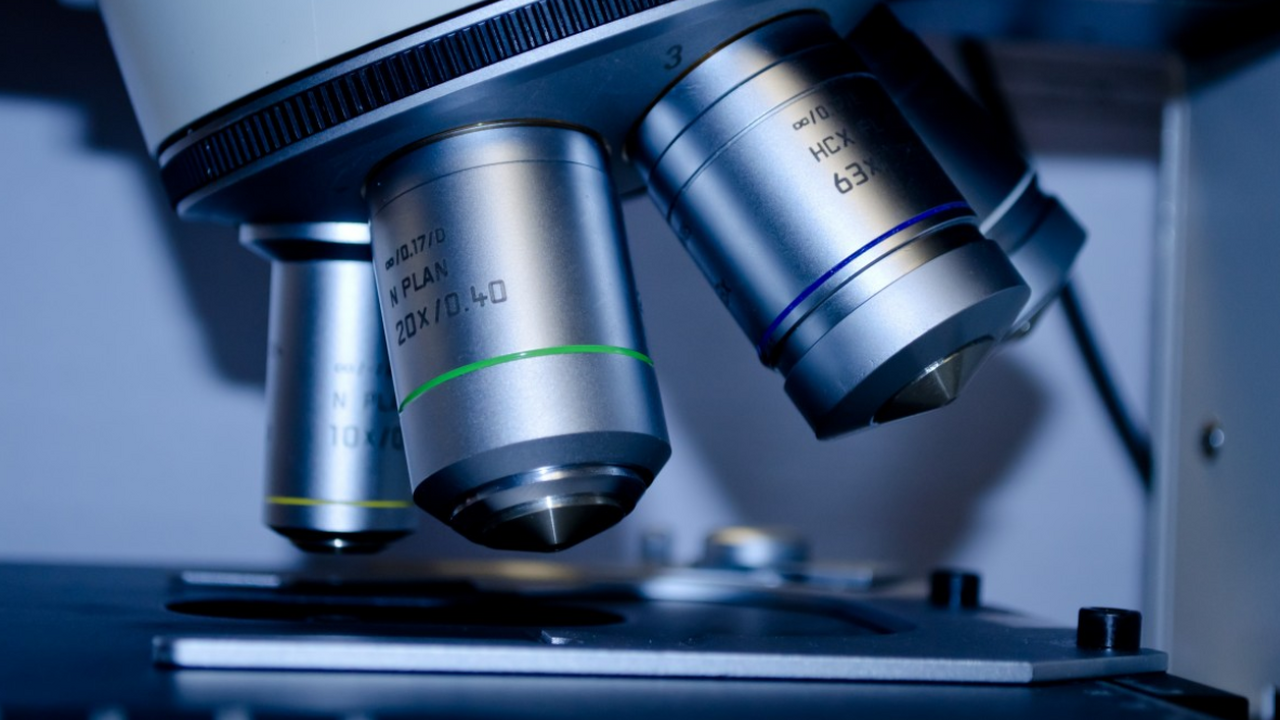 Представитель фармкомпании рассказала о противо...