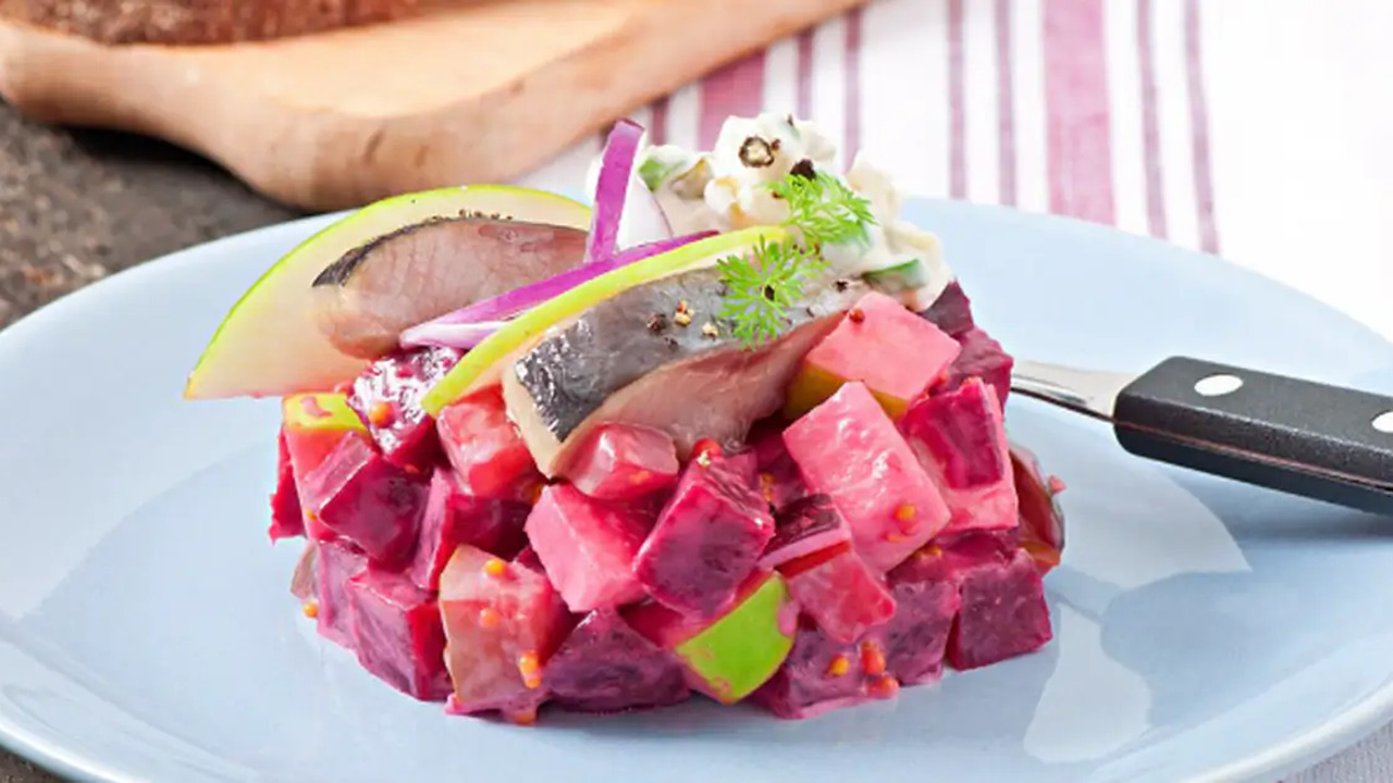 "Шуба", которую уносят домой: секреты идеального вкуса от соседки Забудьте о привычной "Селедке под шубой", котор...