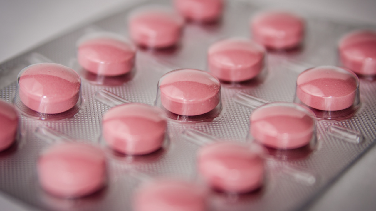 FDA предложило разрешать лекарства от редких болезней без испытаний на людях FDA хочет допустить препараты для редких заболе...