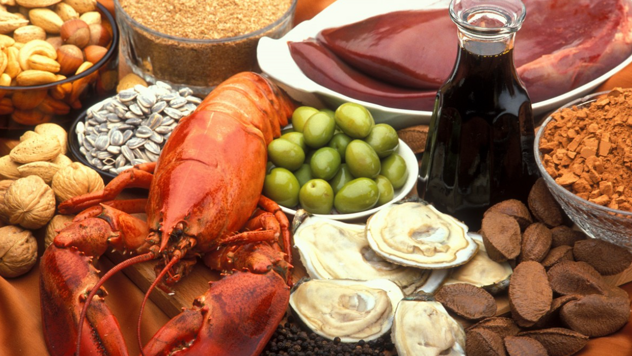 Творог, овес и отвар шиповника могут помочь в в...