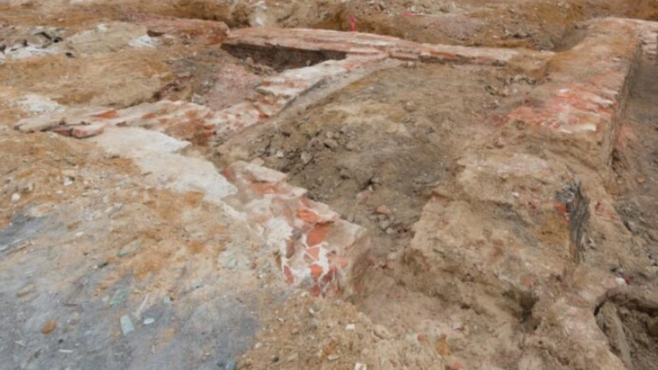 Археологи в Венгрии обнаружили захоронение воин...