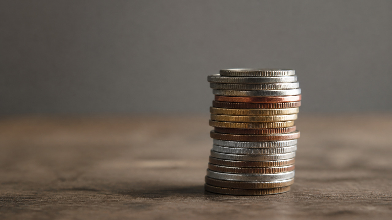 Цены на бензин в России выросли на 20-24% за пе...