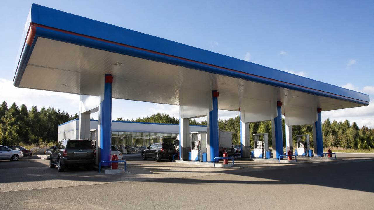 В Новосибирской области сняли лимиты на продажу дизеля на заправках «Газпром нефти» В Новосибирской области сняли ограничения на пр...