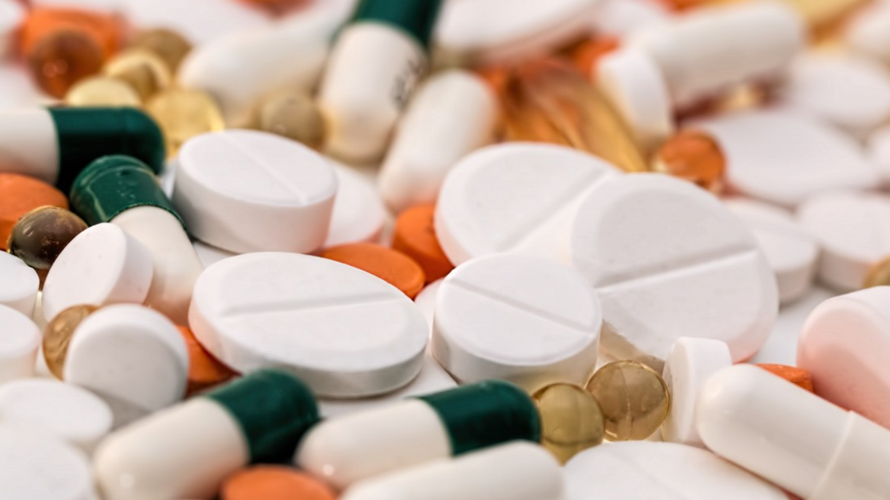 Специалисты в области фармакологии настоятельно...