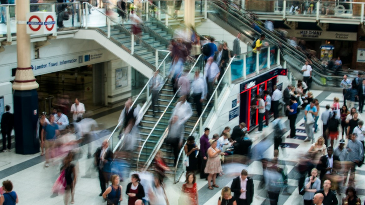 В КПРФ предложили сделать выходной в День Октябрьской революции Фракция КПРФ во главе с председателем партии Ге...
