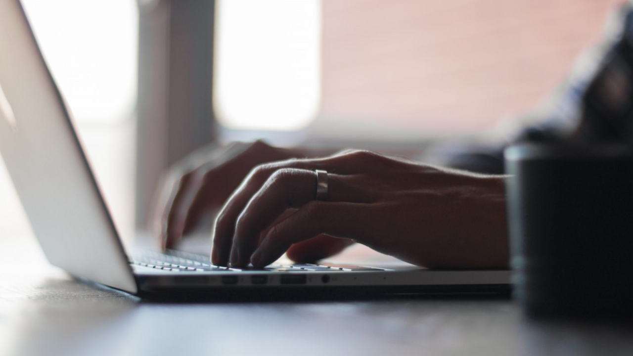 Крупные интернет-платформы в России могут в бли...