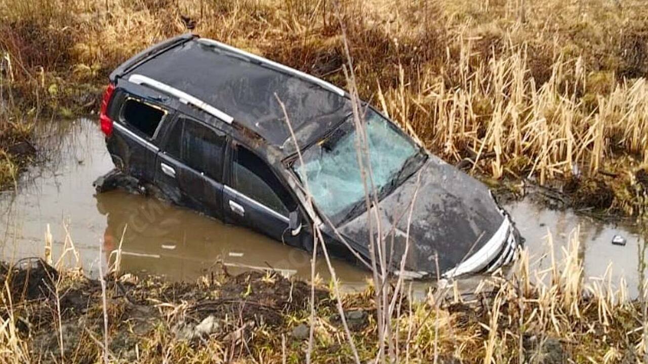 В Кондопоге внедорожник вылетел в кювет: водитель был в состоянии опьянения 3 мая около 17 часов в Кондопоге на Петрозаводс...