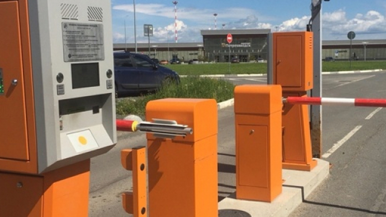 Парковка в аэропорту Петрозаводска подорожает с ноября С первого ноября на парковке аэропорта «Петроза...
