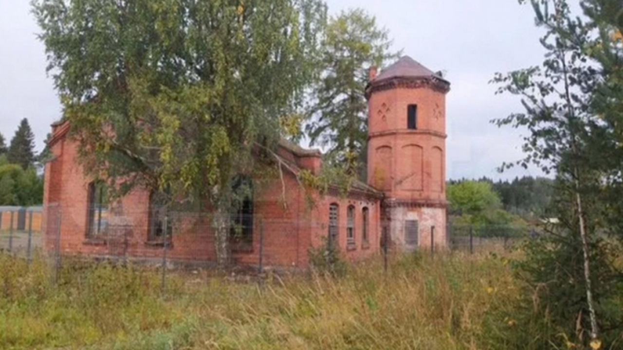 В живописном городе Лахденпохья на продажу выст...