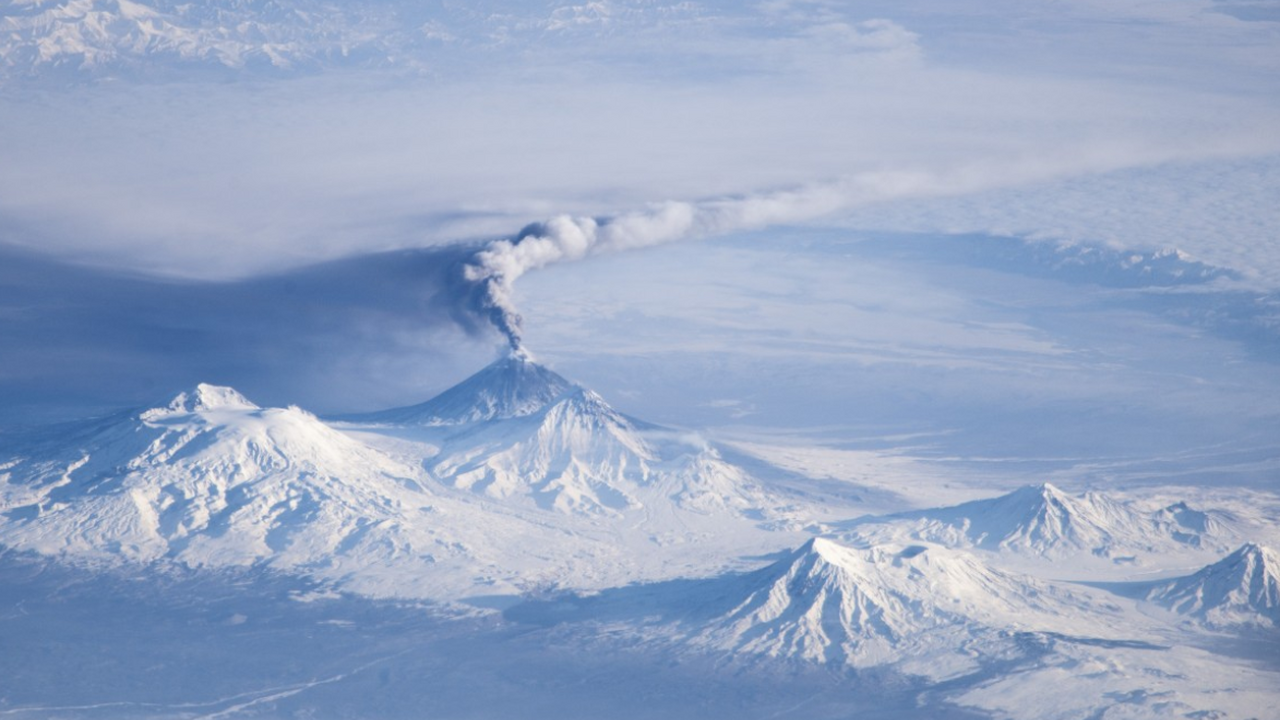 Ученые из Японии пришли к новому предположению мегаземлетрясений на Камчатке Учёные из Японии объяснили, почему у берегов Ка...