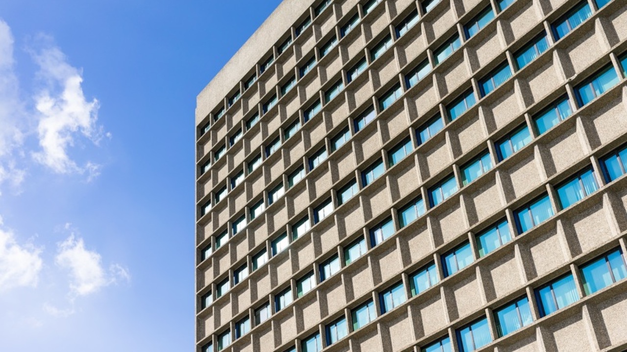 Теперь балконы и лоджии под вопросом: неожиданное решение коснется живущих в новостройках Представьте себе: вы смотрите на новый жилой ко...