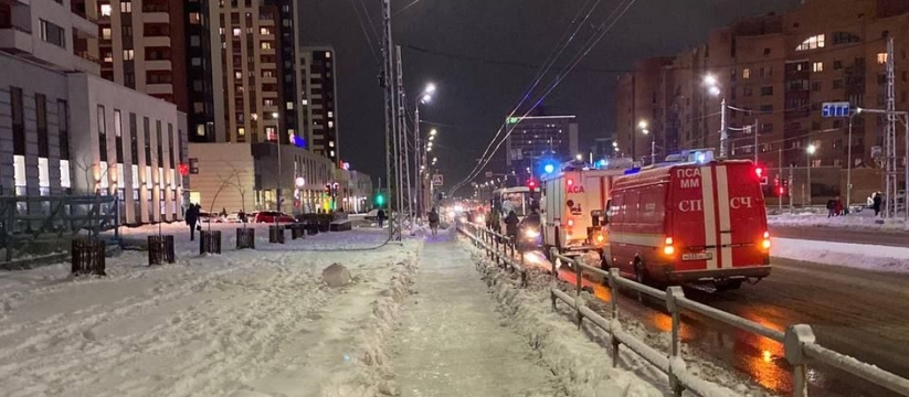 В Петрозаводске автобус с пассажирами врезался ...