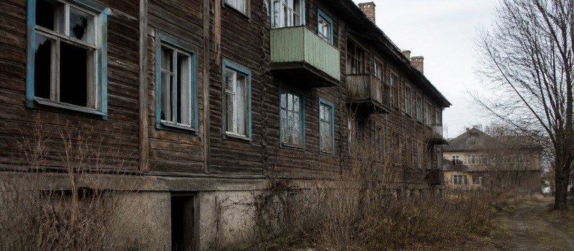 Жители аварийного дома на улице Тимоскайнена в ...