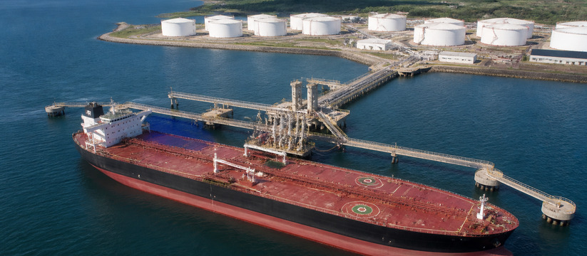 ОАЭ ускорили нефтяную экспансию после выхода из...