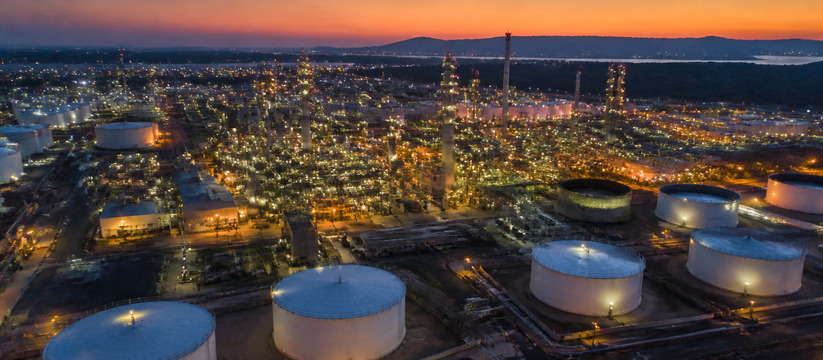 Правительство займется контролем оборота нефтепродуктов Правительство планирует создать систему контрол...