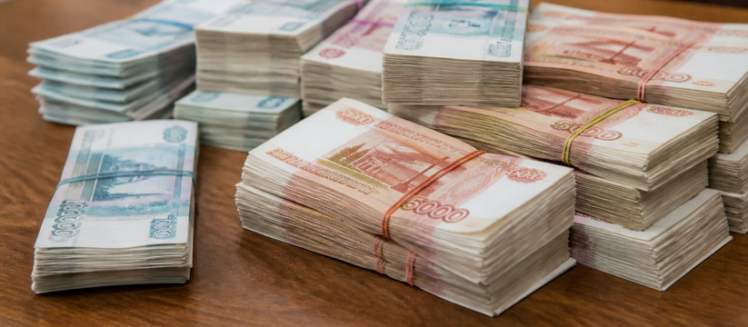 Сбербанк прогнозирует отток 4,2 трлн рублей в н...
