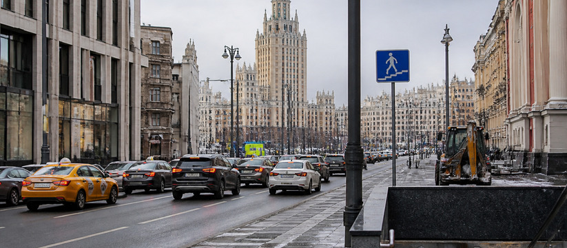 Москвичам посоветовали пересесть на метро из-за возможных ограничений в ЦАО Дептранс предупредил о возможных локальных огра...