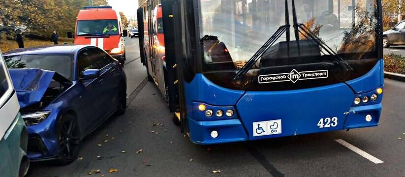 В Петрозаводске в результате столкновения трех ...