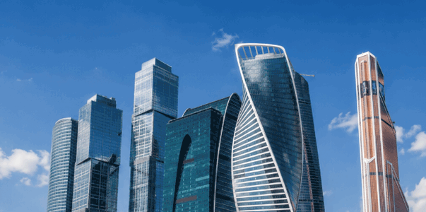 Москвичи продают квартиры в центре и годами жив...
