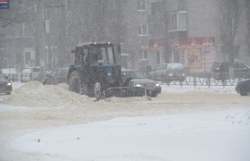 В Карелии на борьбу со снегом 13 января вышли п...