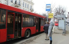 Теперь только пешком или на попутке: Из Петроза...