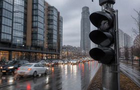 В Екатеринбурге из-за ливня сломались почти 50 ...