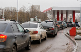 В Барнауле хотят ввести график отпуска топлива ...