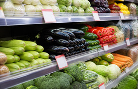 Куриные яйца в июне подешевели почти на 10%
