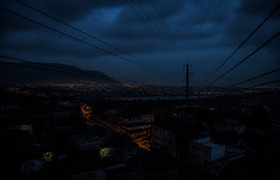 Крымские города остались без света и воды из-за...