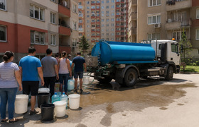 Екатеринбург более суток без воды: вышли из стр...