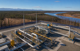 Газпром начнет подачу газа в Нефтеюганск с 1 се...