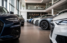 Почему средняя LADA стоит 1,5 млн, а средняя ма...