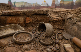 В Московском Кремле археологи нашли миндаль и в...