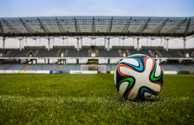 Ошибка судей лишила петрозаводских футболистов ...